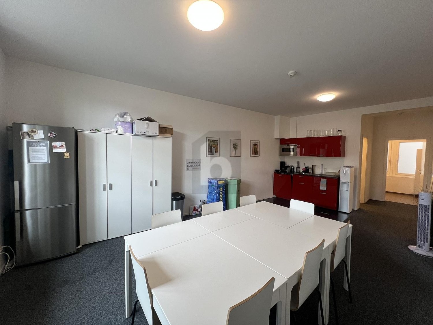 188m² office, photo 3 of 4