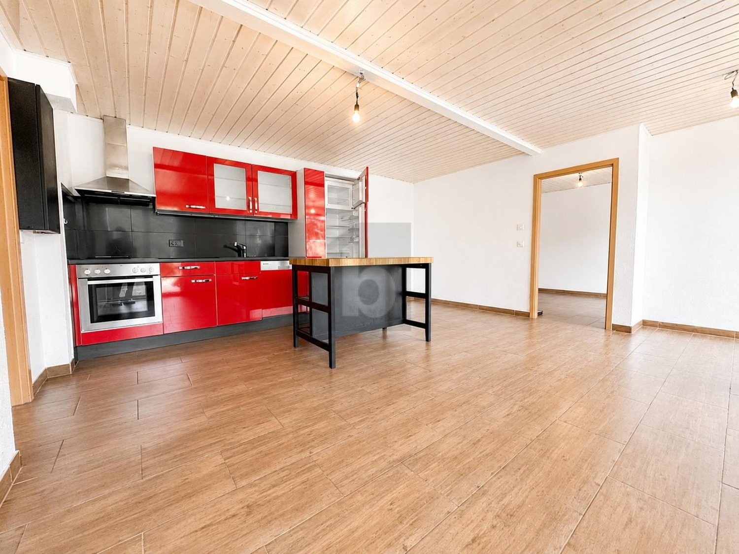 2 rooms apartment, photo 3 of 4