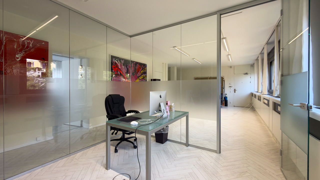 Office, photo 3 of 9