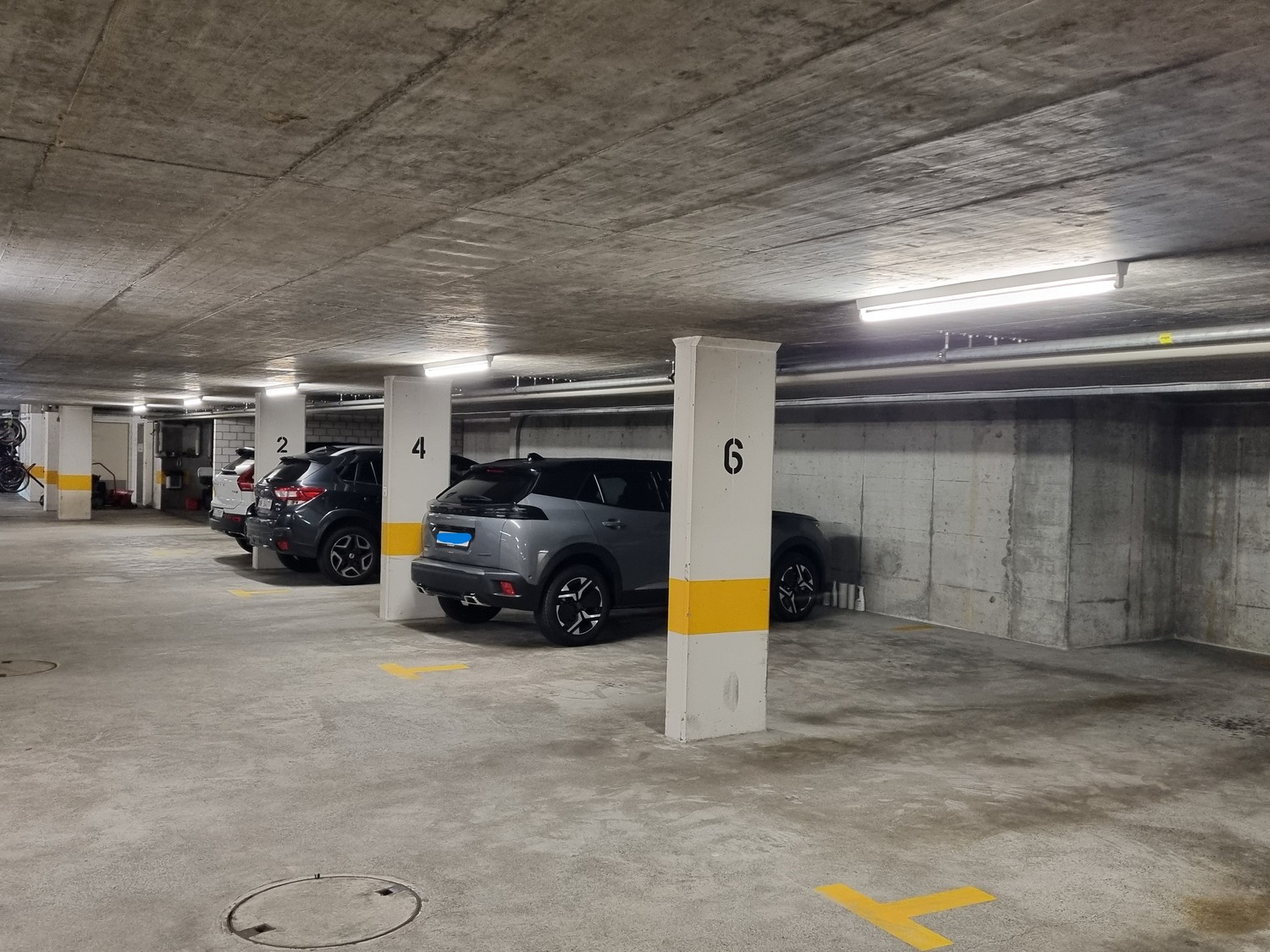 Open slot, photo 2 of 2