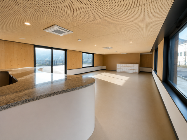 Office, photo 3 of 10