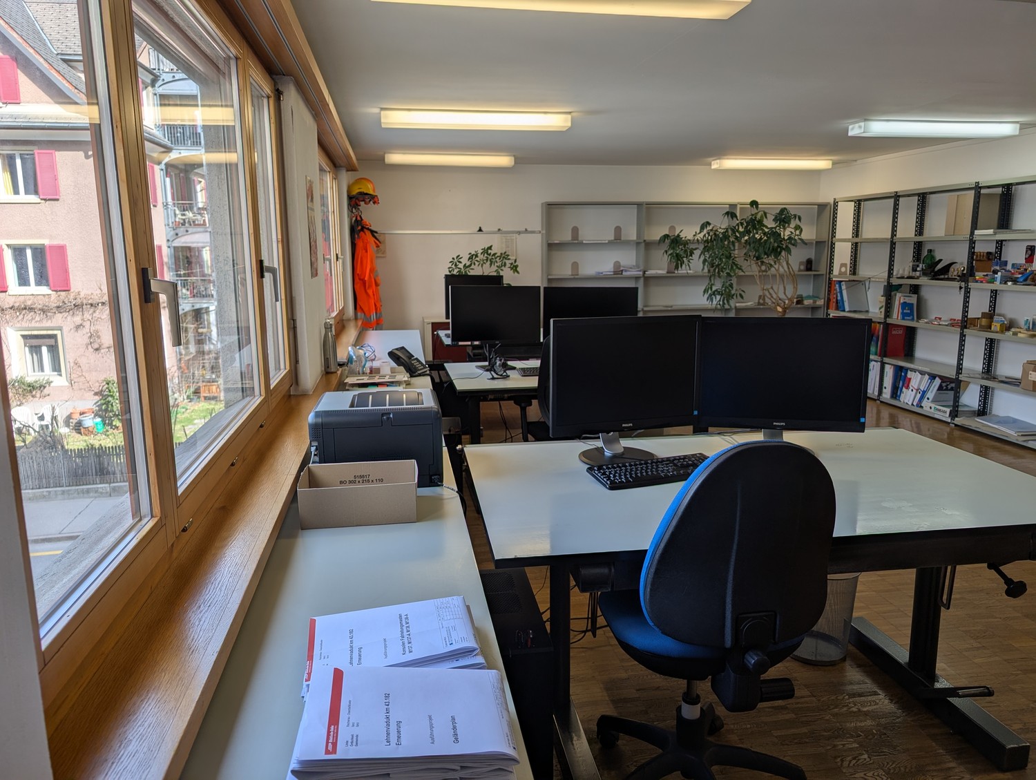 Office, photo 8 of 9