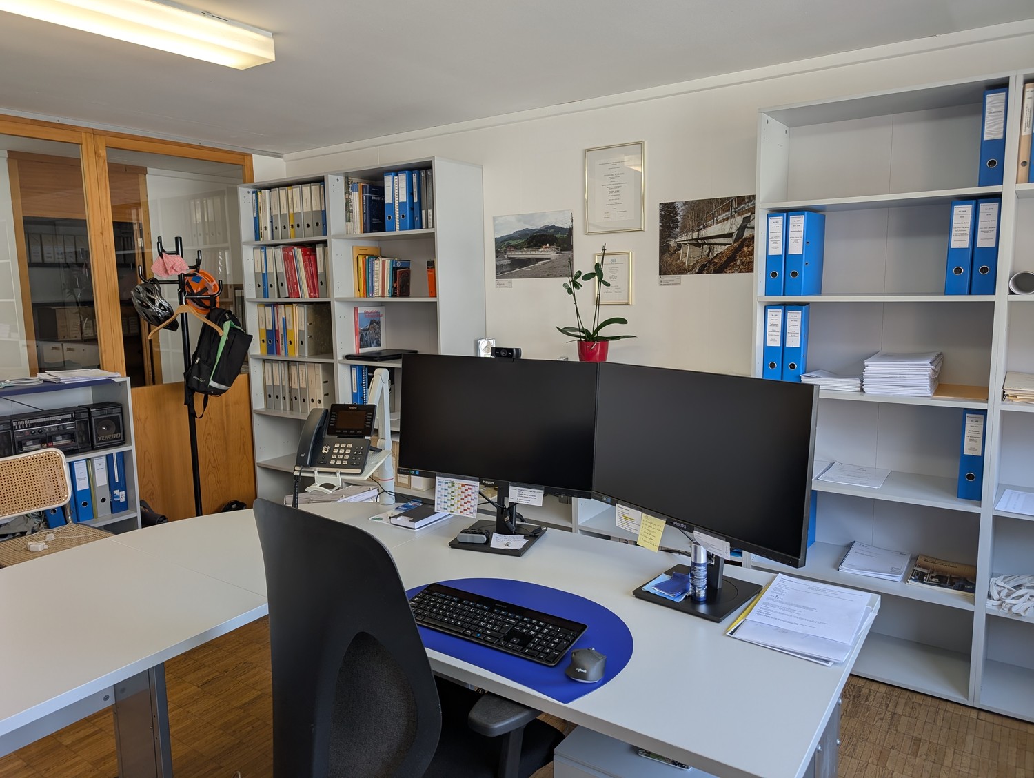 Office, photo 4 of 9