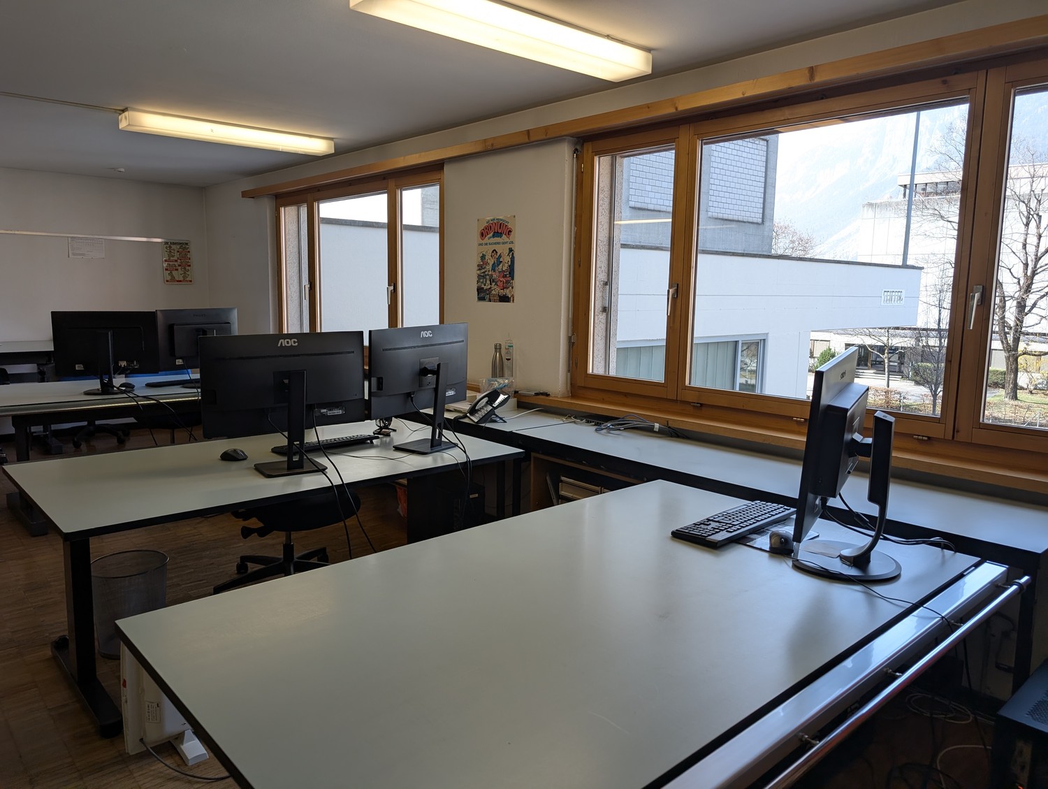 Office, photo 9 of 9