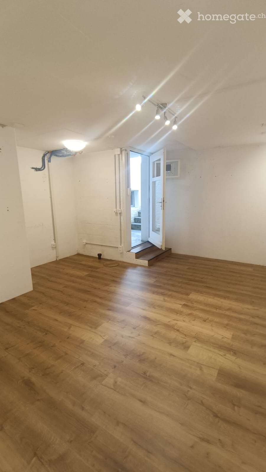 1 room single room