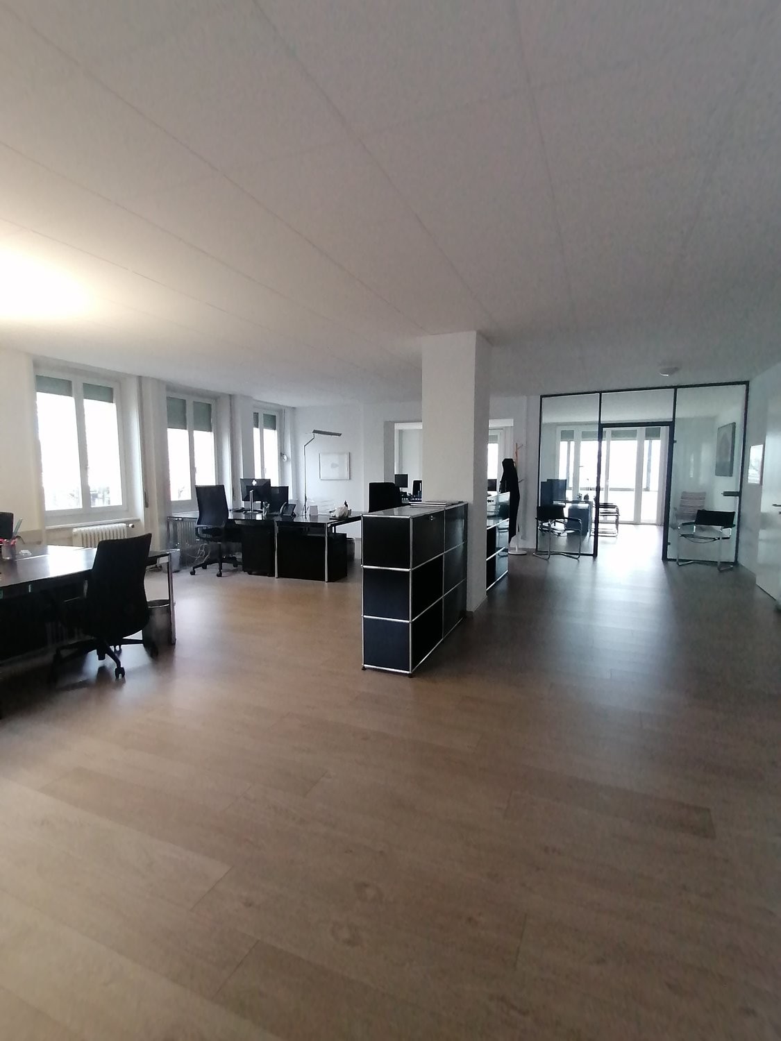 Office, photo 6 of 8