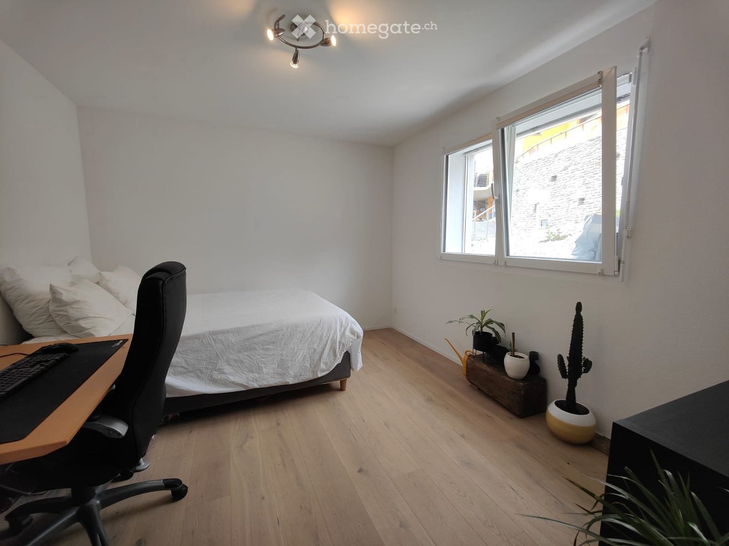 1 room single room