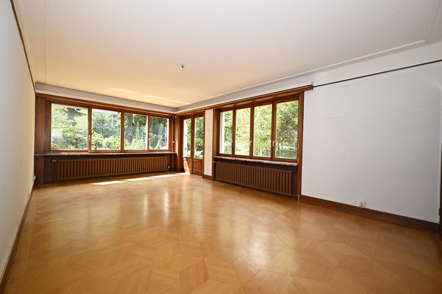 7 rooms row house, photo 2 of 10