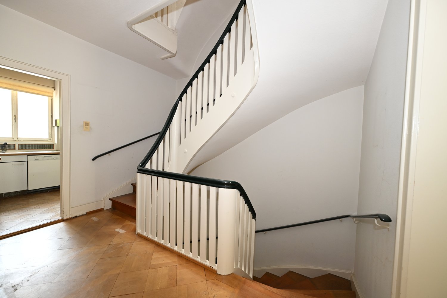 7 rooms row house, photo 5 of 10