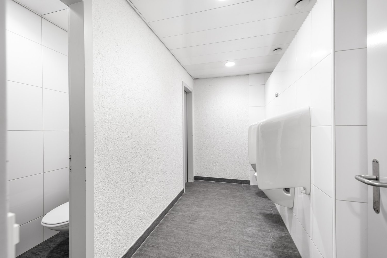 137m² office