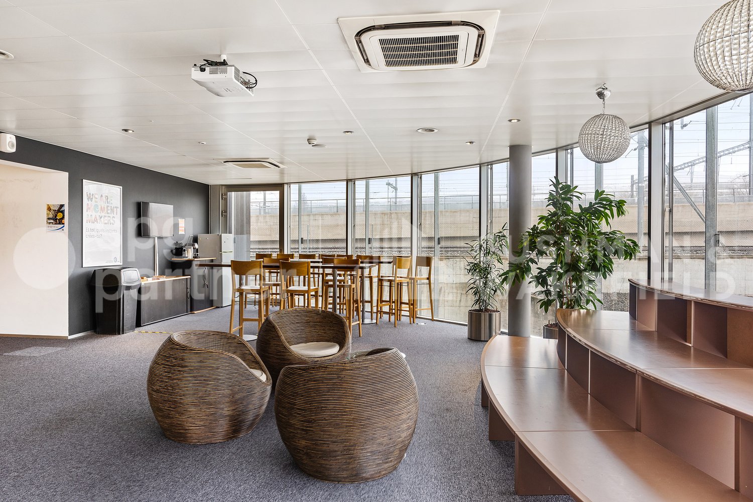 4000m² office, photo 10 of 10
