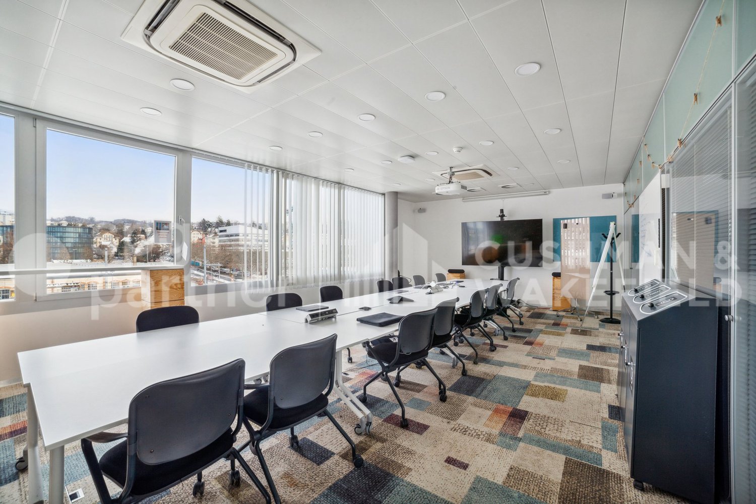 4000m² office, photo 4 of 10