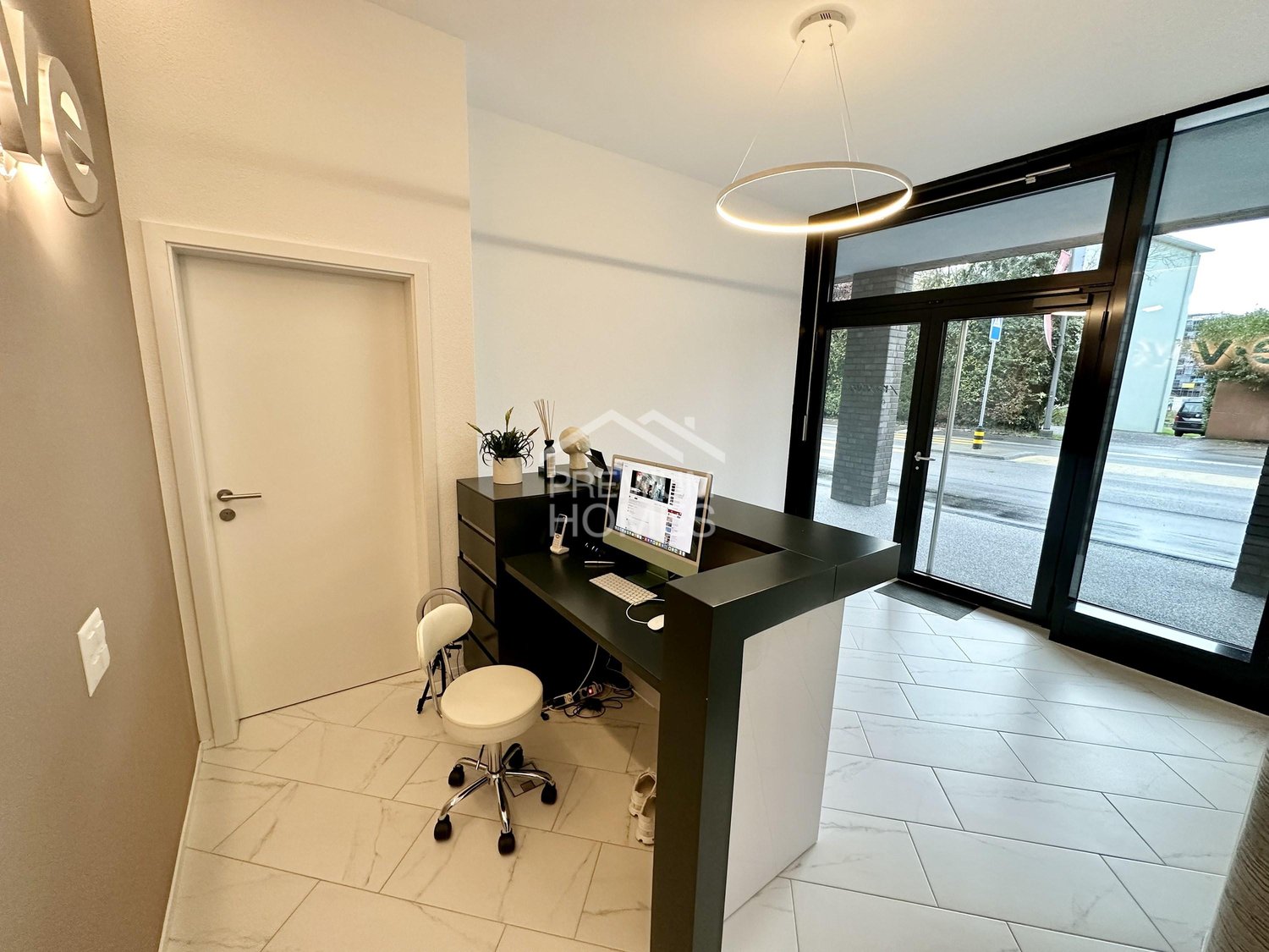 Commercial, photo 1 of 6