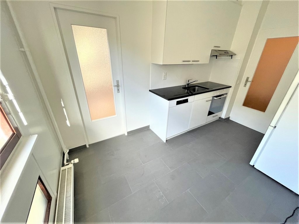 4 rooms apartment, photo 3 of 10