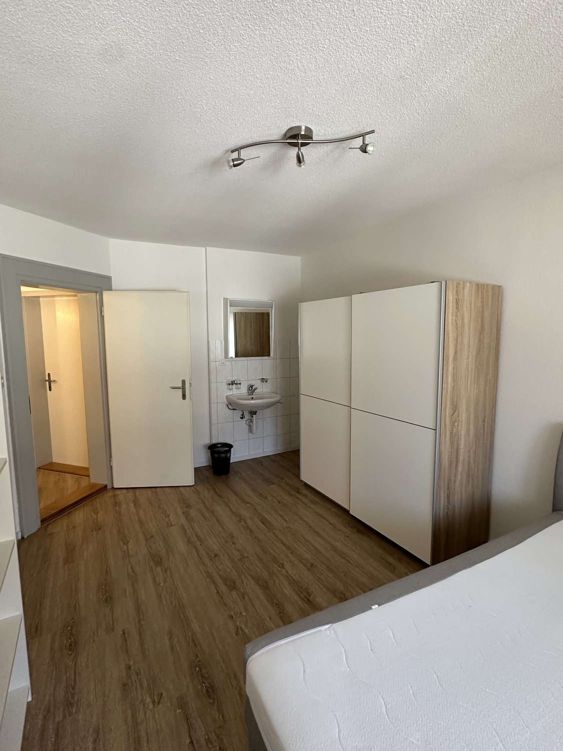 Room in a shared flat, photo 2 sur 3