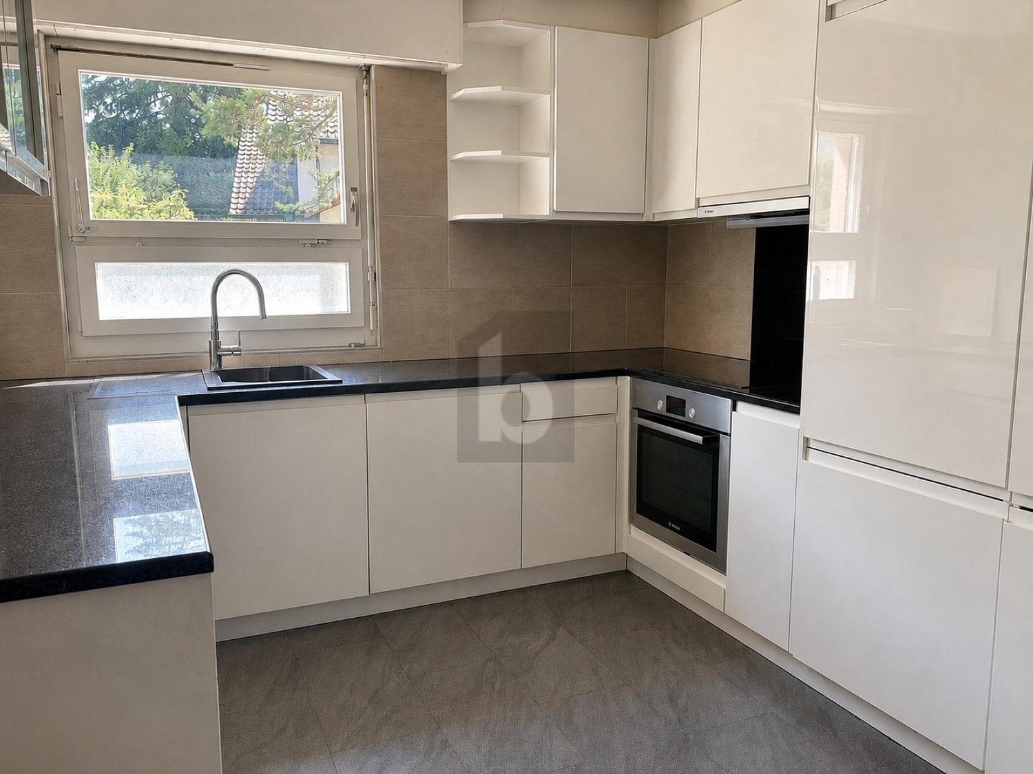 4 ½ rooms furnished flat, photo 3 of 4