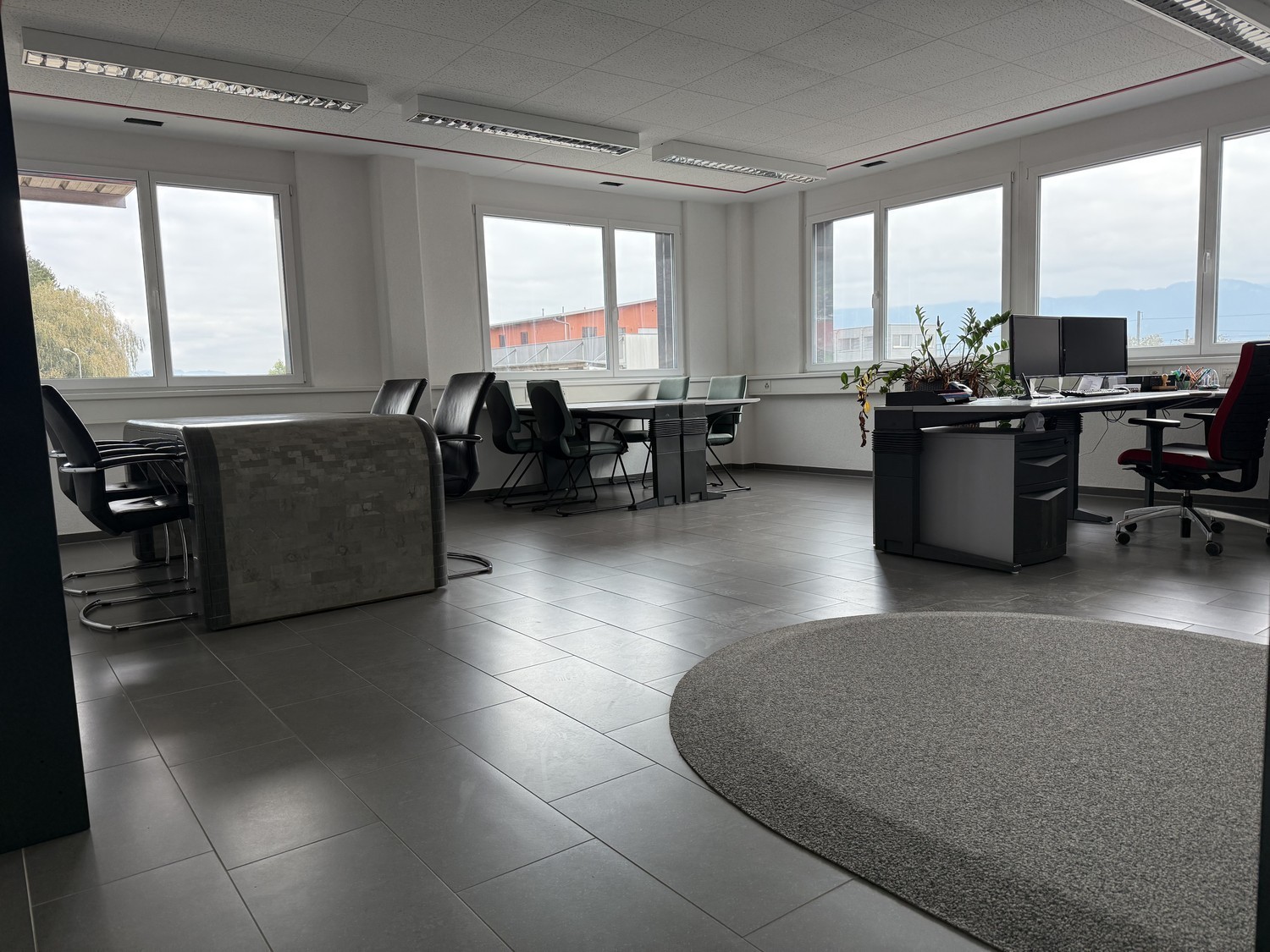 44m² commercial, photo 1 of 5