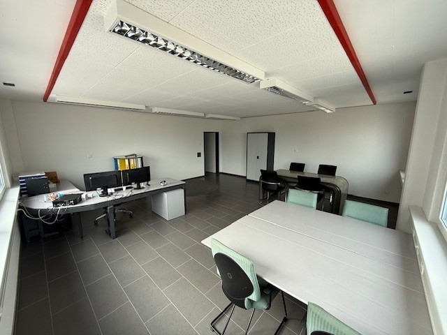 44m² commercial, photo 2 of 5