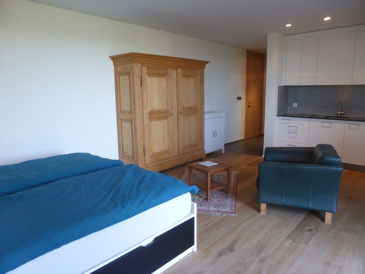 1 room apartment, photo 1 of 9