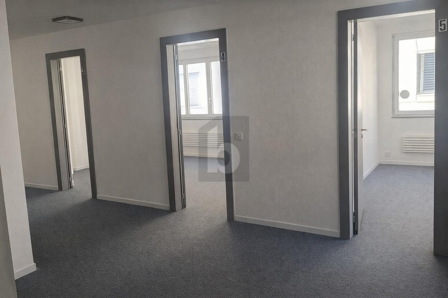 130m² office, photo 3 of 4