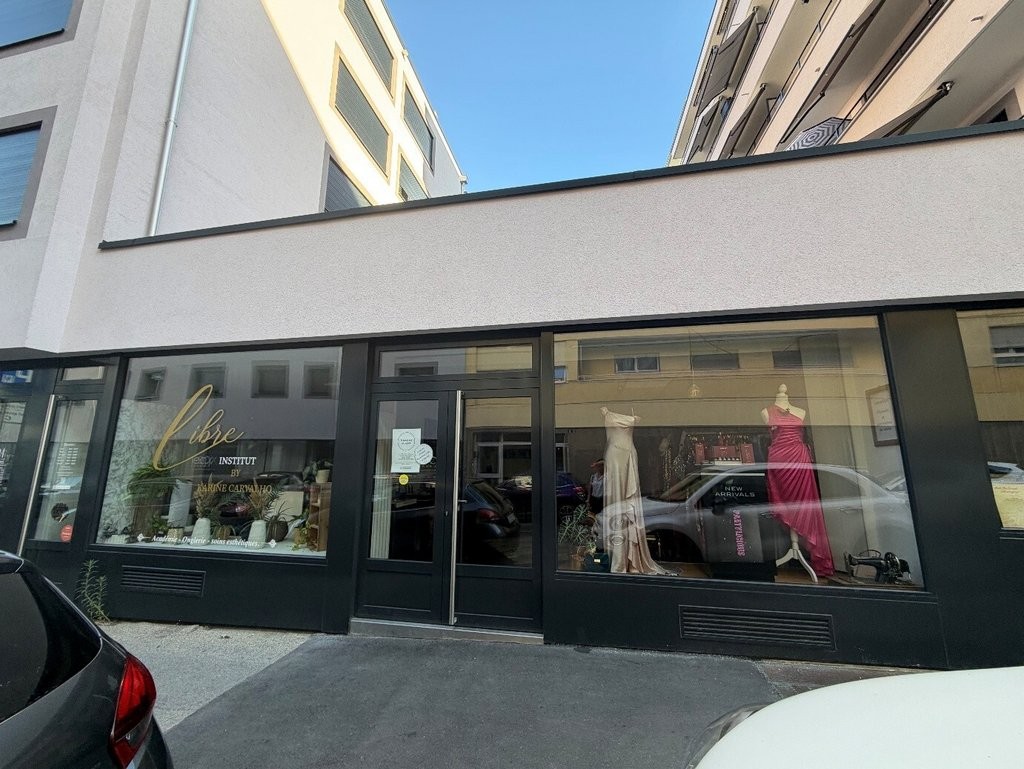 60m² shop, photo 1 of 4