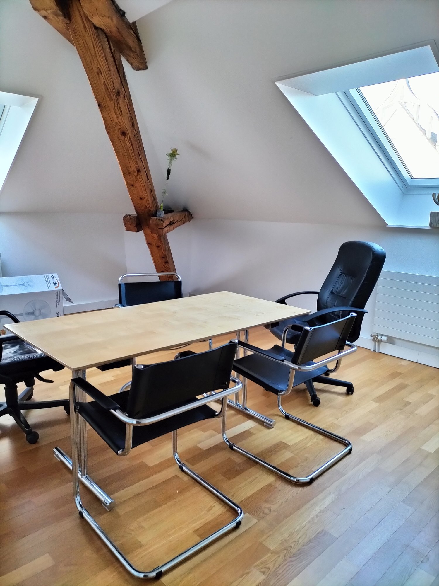 Office, photo 1 of 6