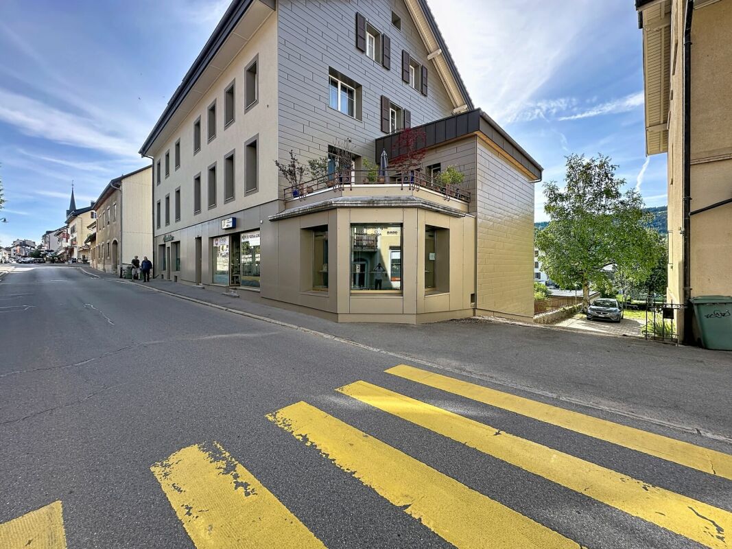 90m² commercial, photo 1 of 10