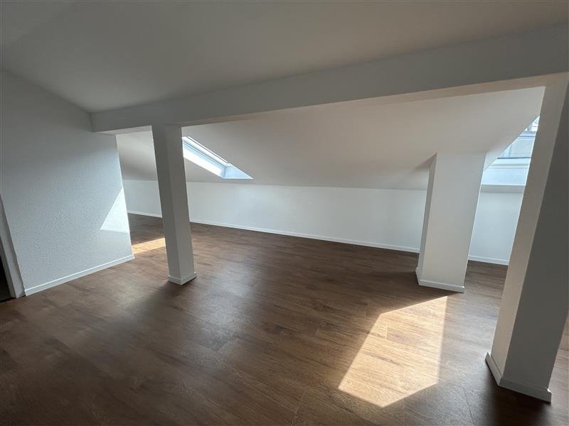 1 room loft, photo 7 of 8