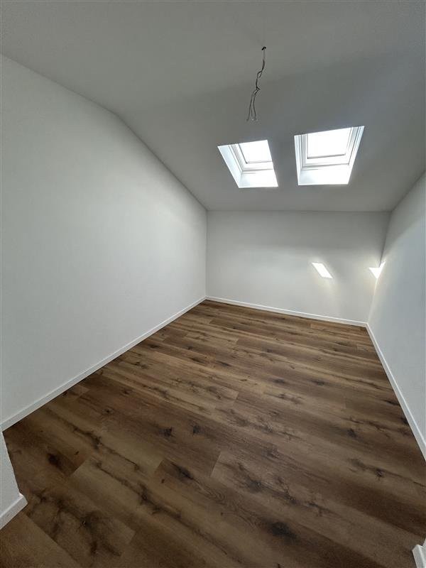 1 room loft, photo 6 of 8