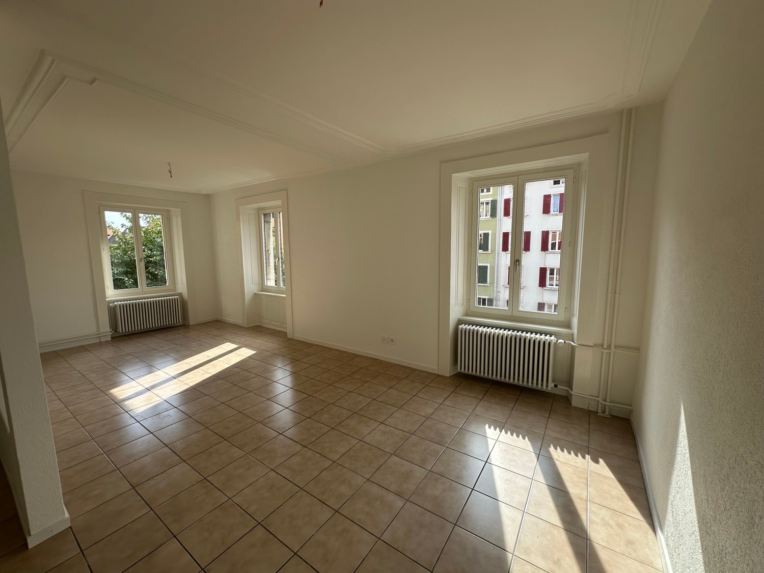 4 rooms apartment, photo 2 of 6
