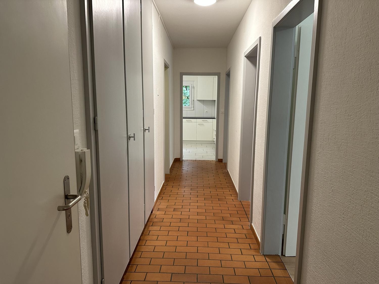 4 rooms apartment, photo 8 of 10
