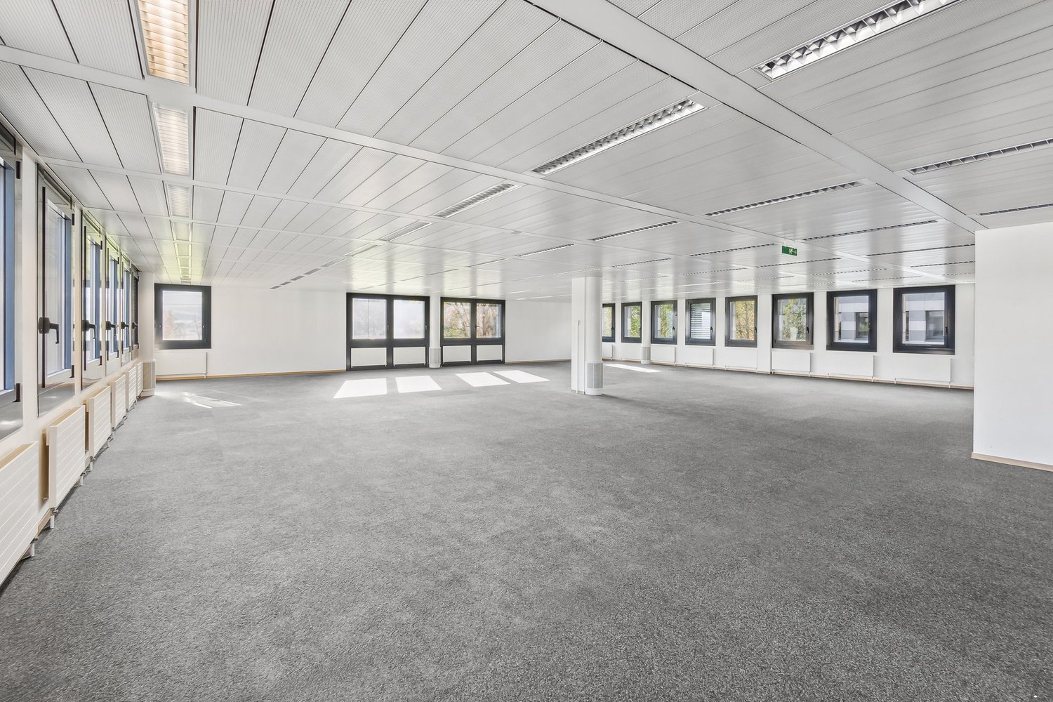 260m² office, photo 7 of 10