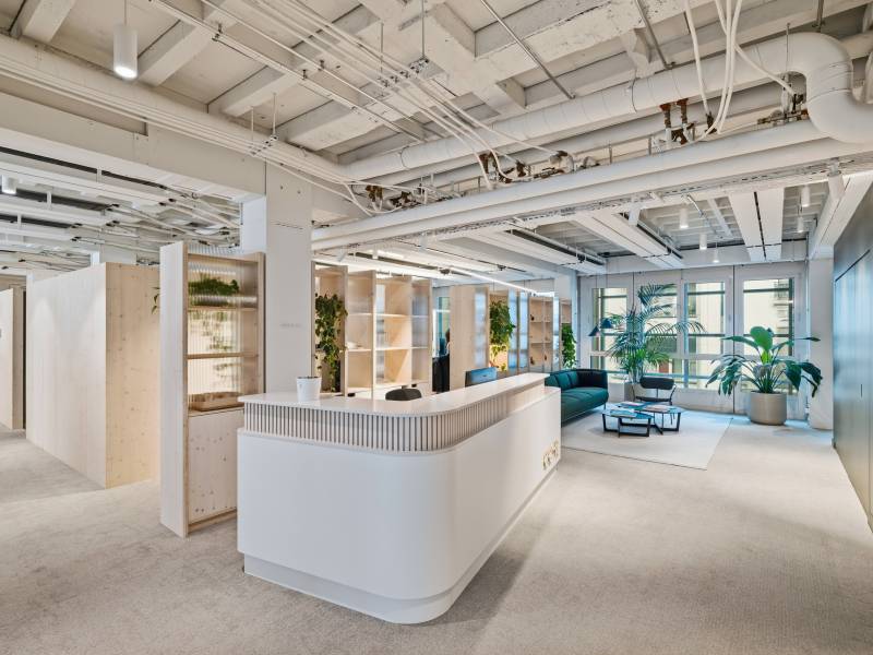 466m² office, photo 2 of 10