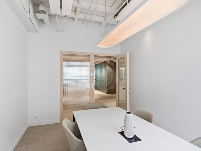 466m² office, photo 4 of 10