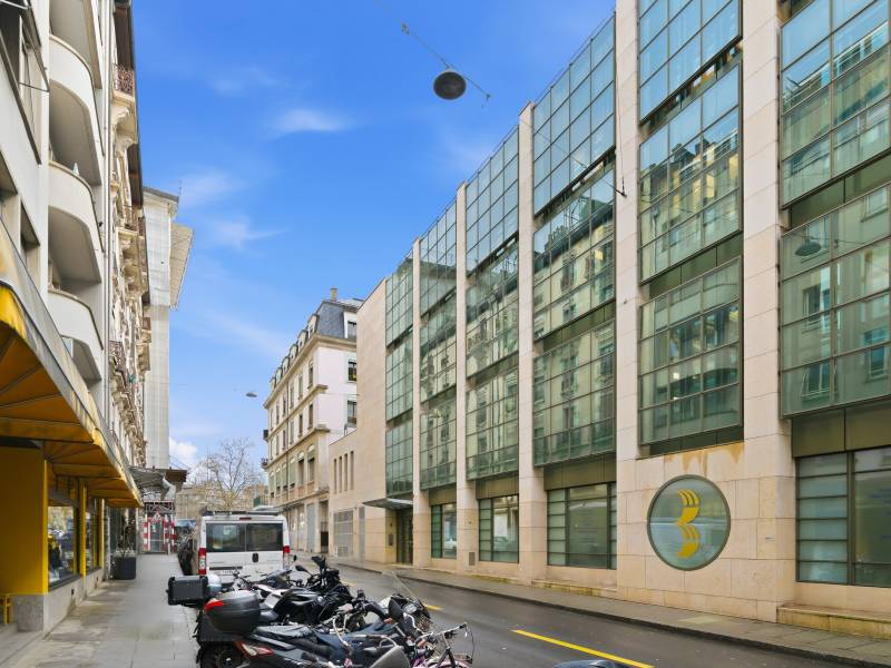 466m² office, photo 1 of 10
