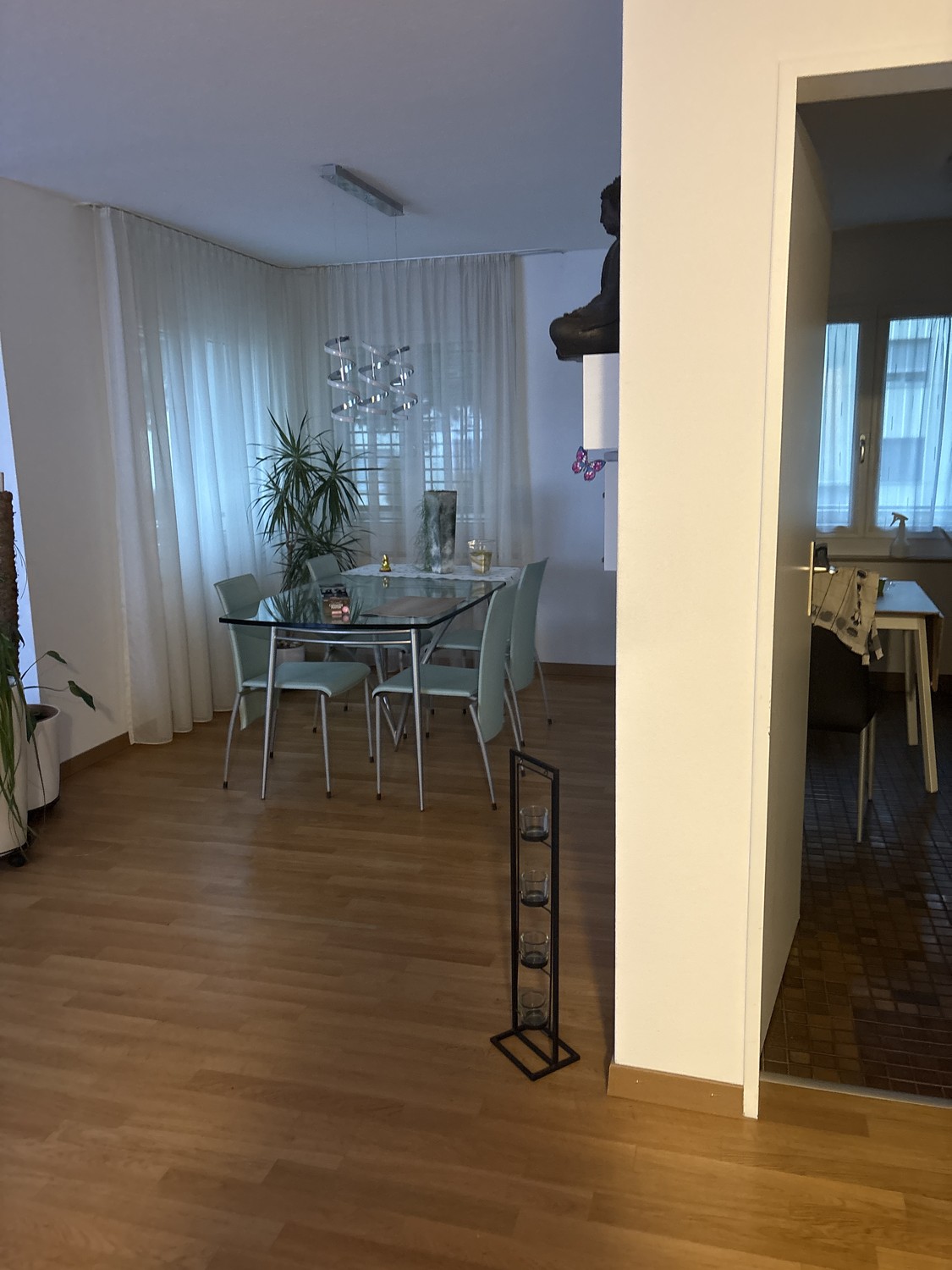 2 ½ room apartment
description":"Cellar compartment. Own washing machine.
Beautiful furniture for sale."