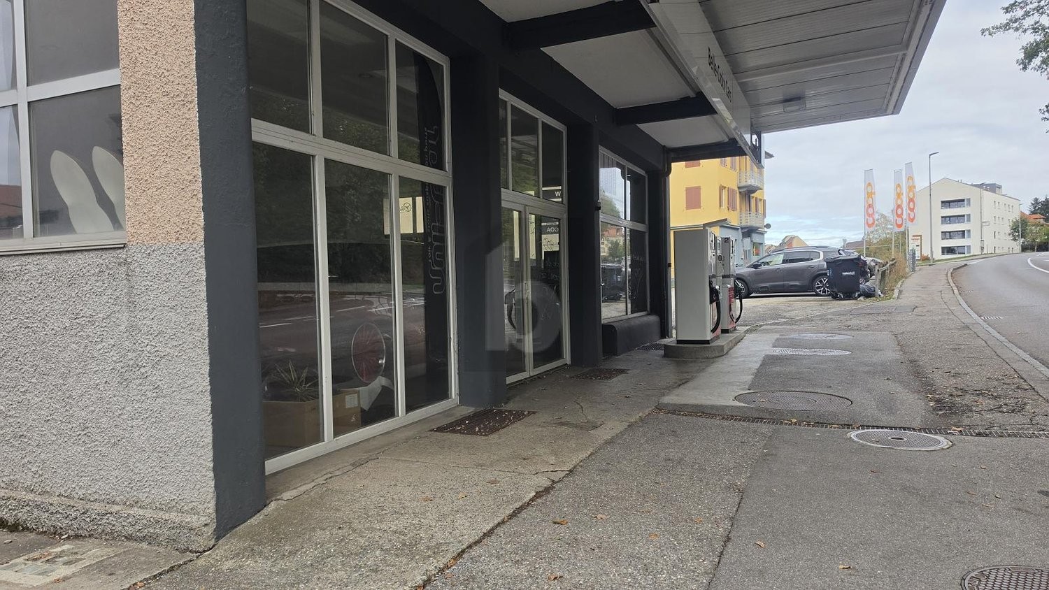 380m² commercial land