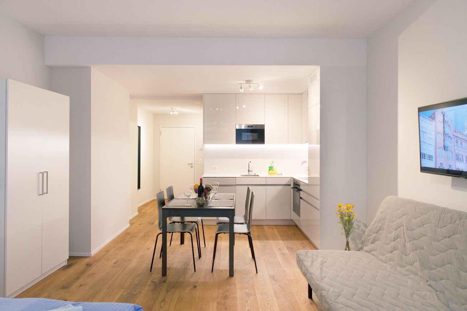 1 room furnished flat, photo 4 of 10