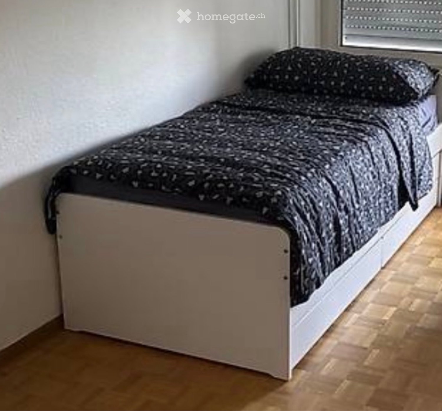 1 room single room, photo 1 of 3