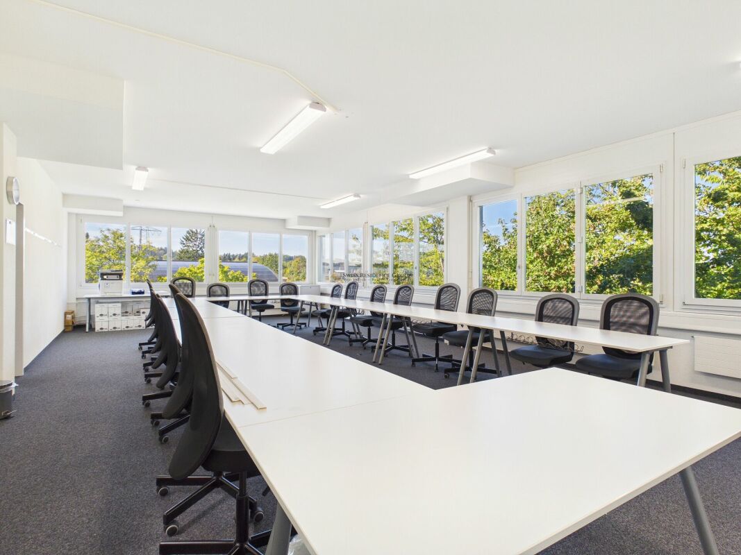 194m² commerciale