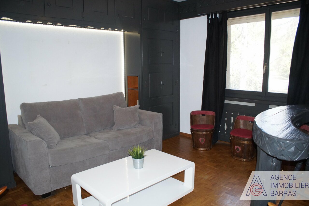 1 room apartment, photo 9 of 10