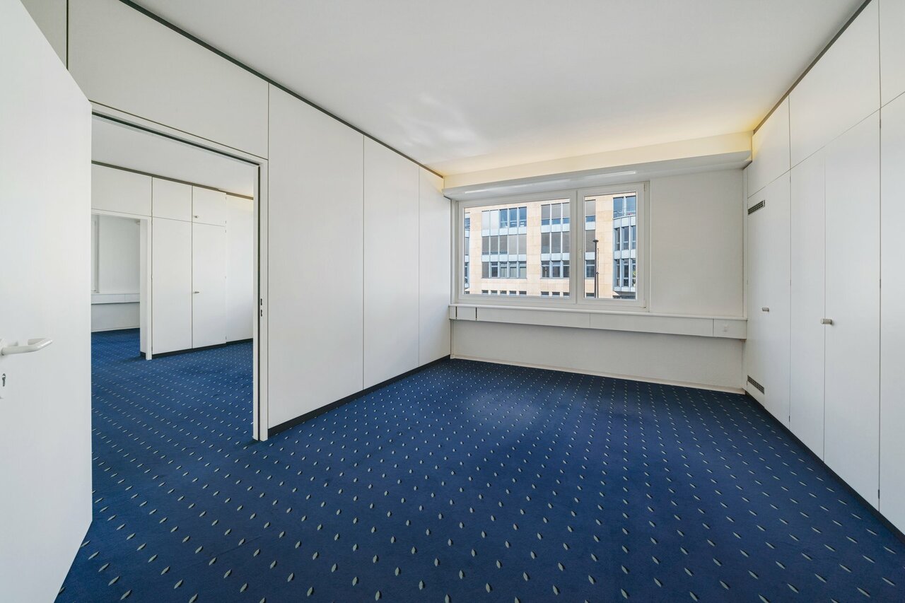 177m² bureau