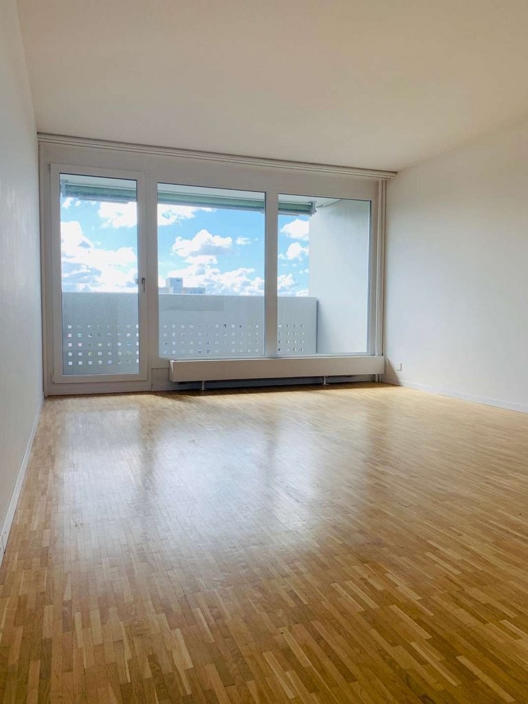 3 rooms apartment, photo 3 of 8