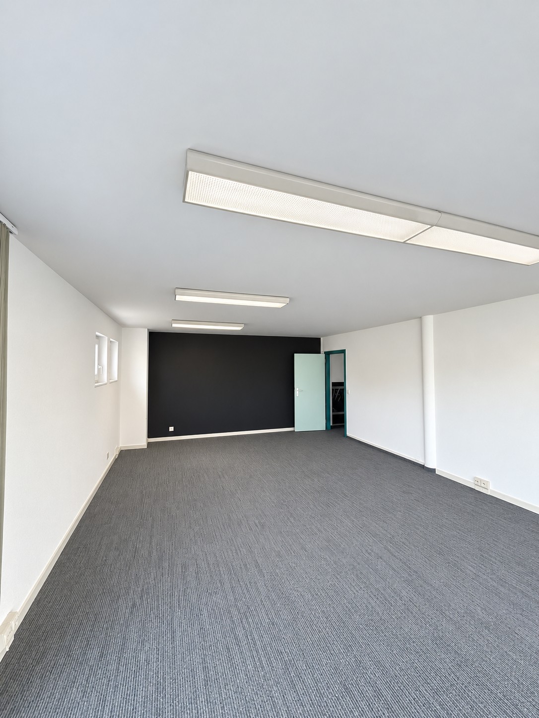 Office, photo 7 of 7