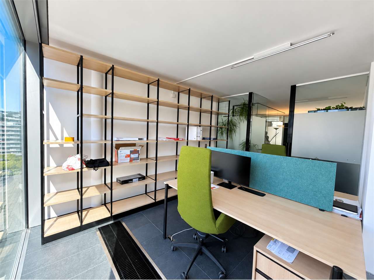 Office, photo 6 of 10