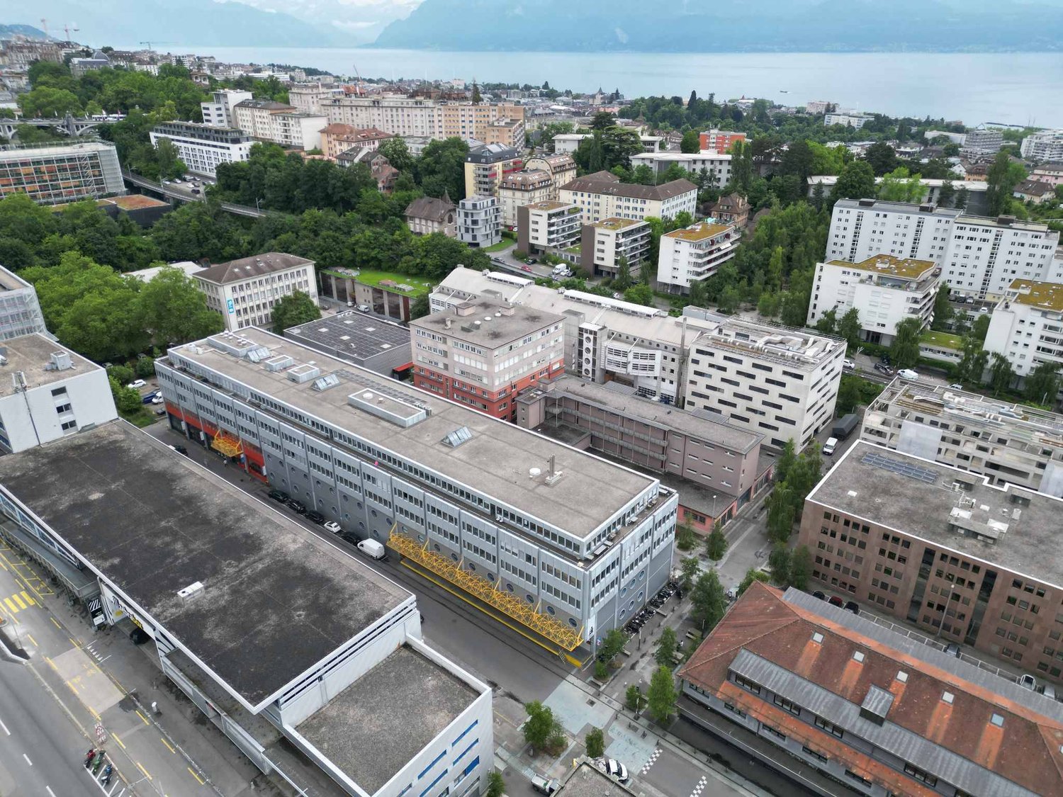 1262m² commercial, photo 1 of 10