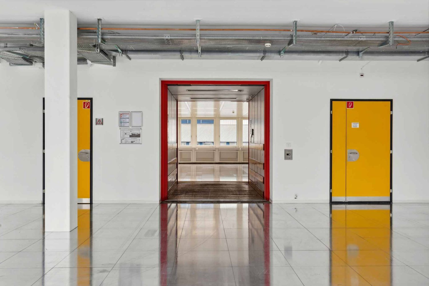 1262m² commercial, photo 8 of 10
