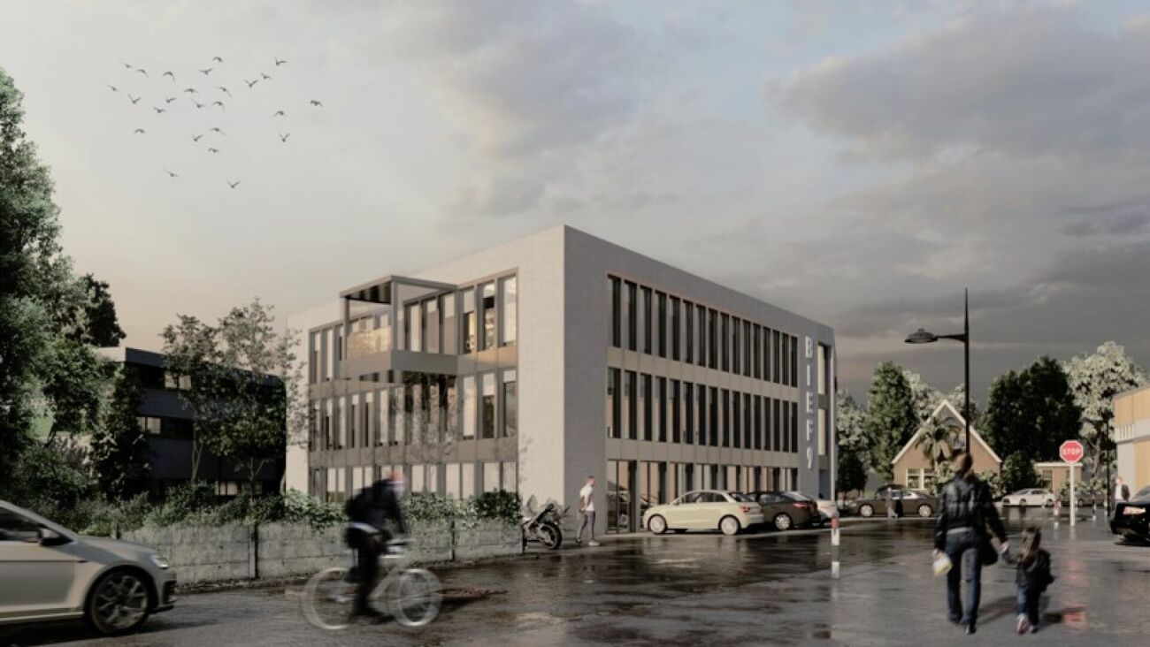356m² commercial, photo 1 of 9