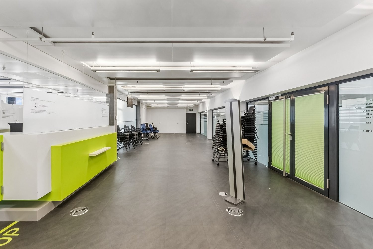 348m² office