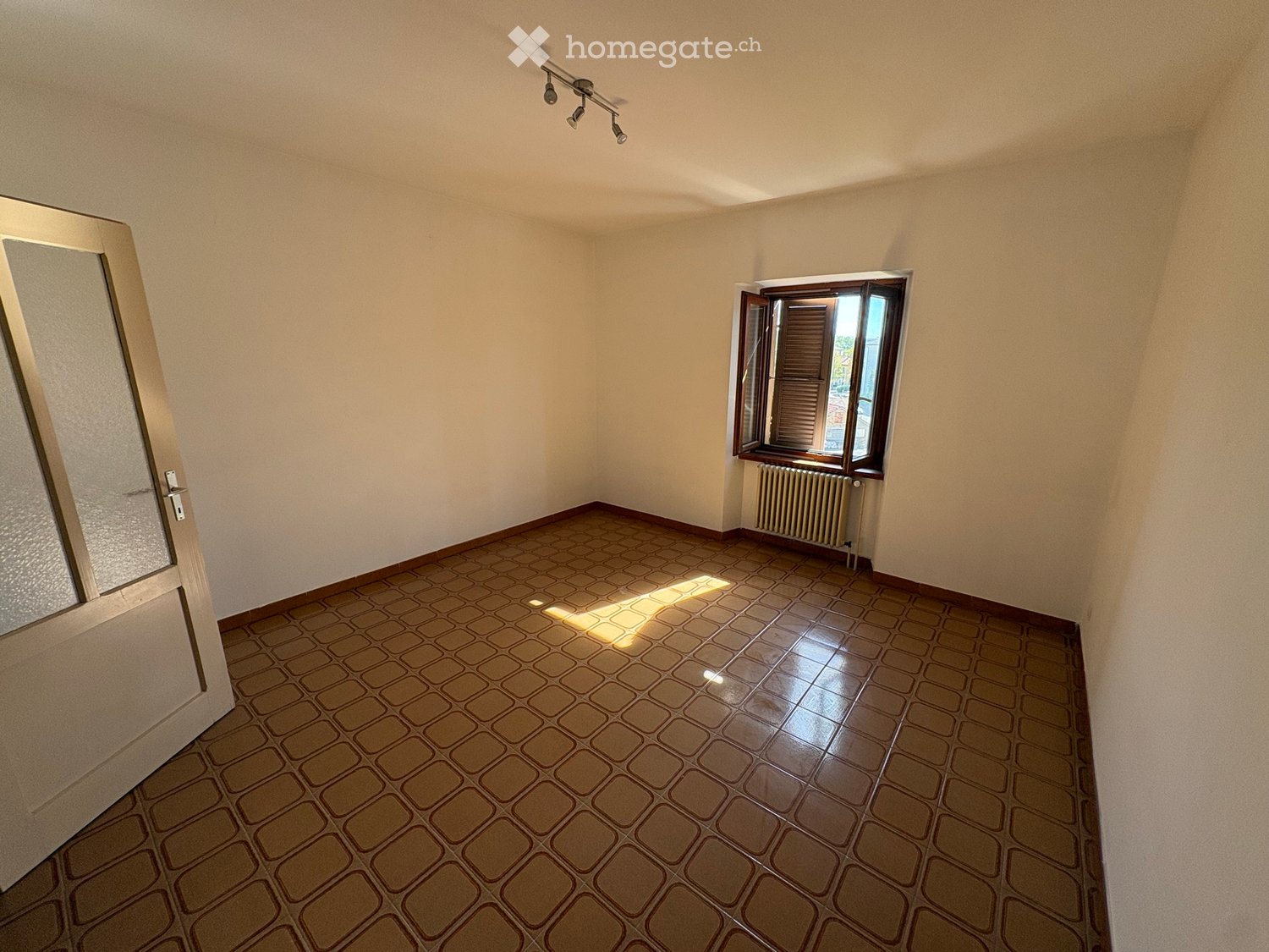 4 rooms apartment, photo 1 of 5
